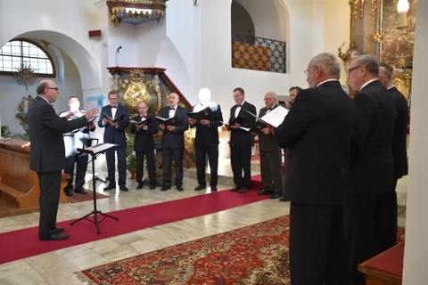 Společné zpívání s Cantus Feminae z Nechanic 15.10.2017 – fotografie 5